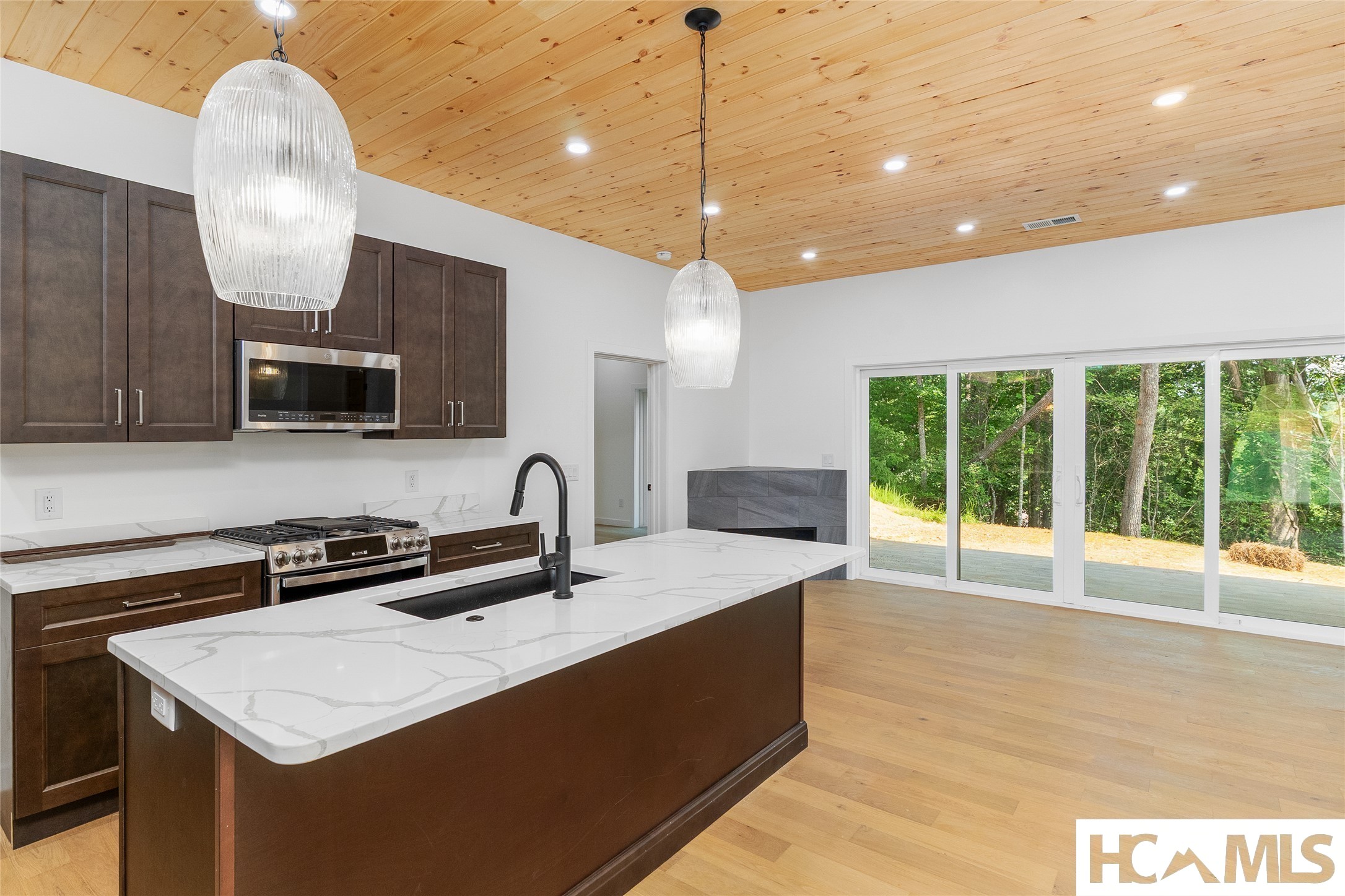 199 Mountain Laurel Ridge 2