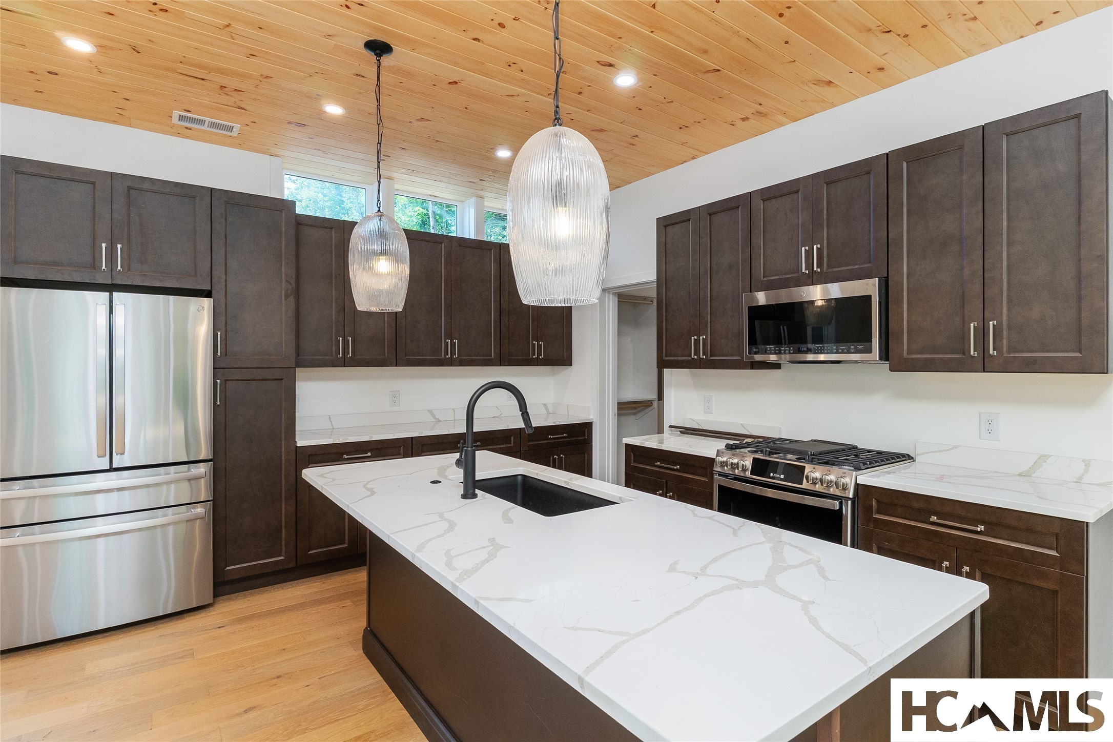 199 Mountain Laurel Ridge 2