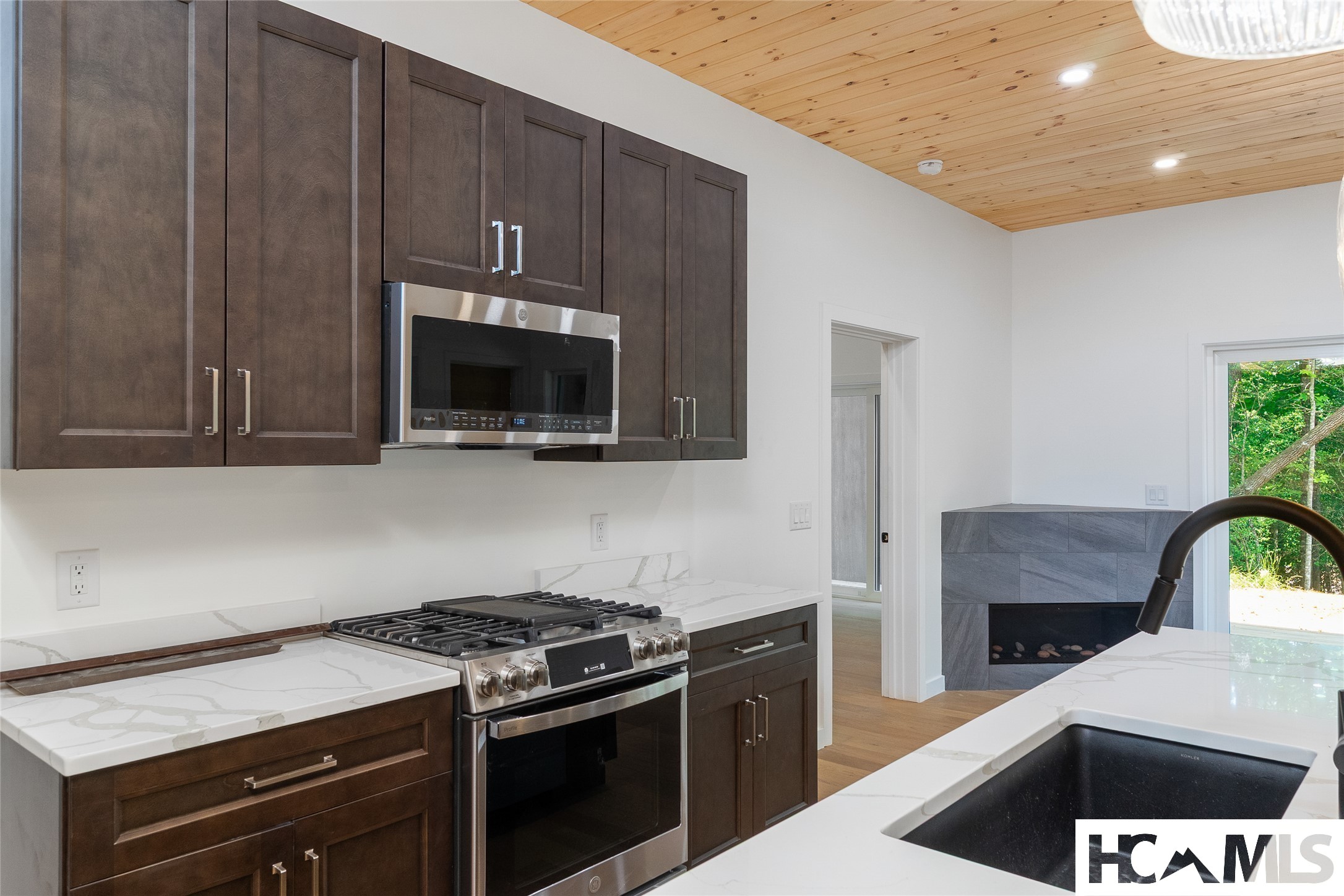 199 Mountain Laurel Ridge 2