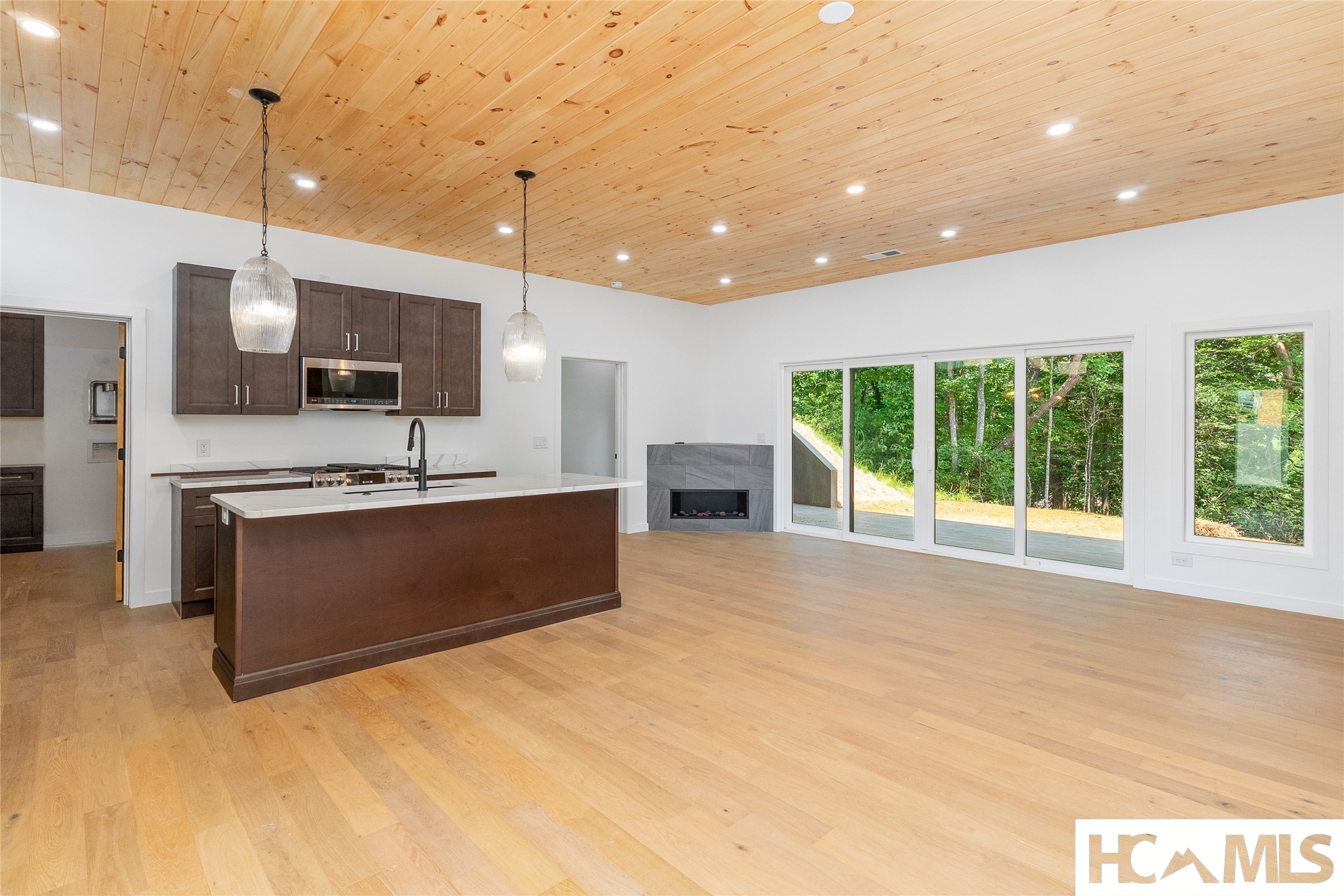 199 Mountain Laurel Ridge 2