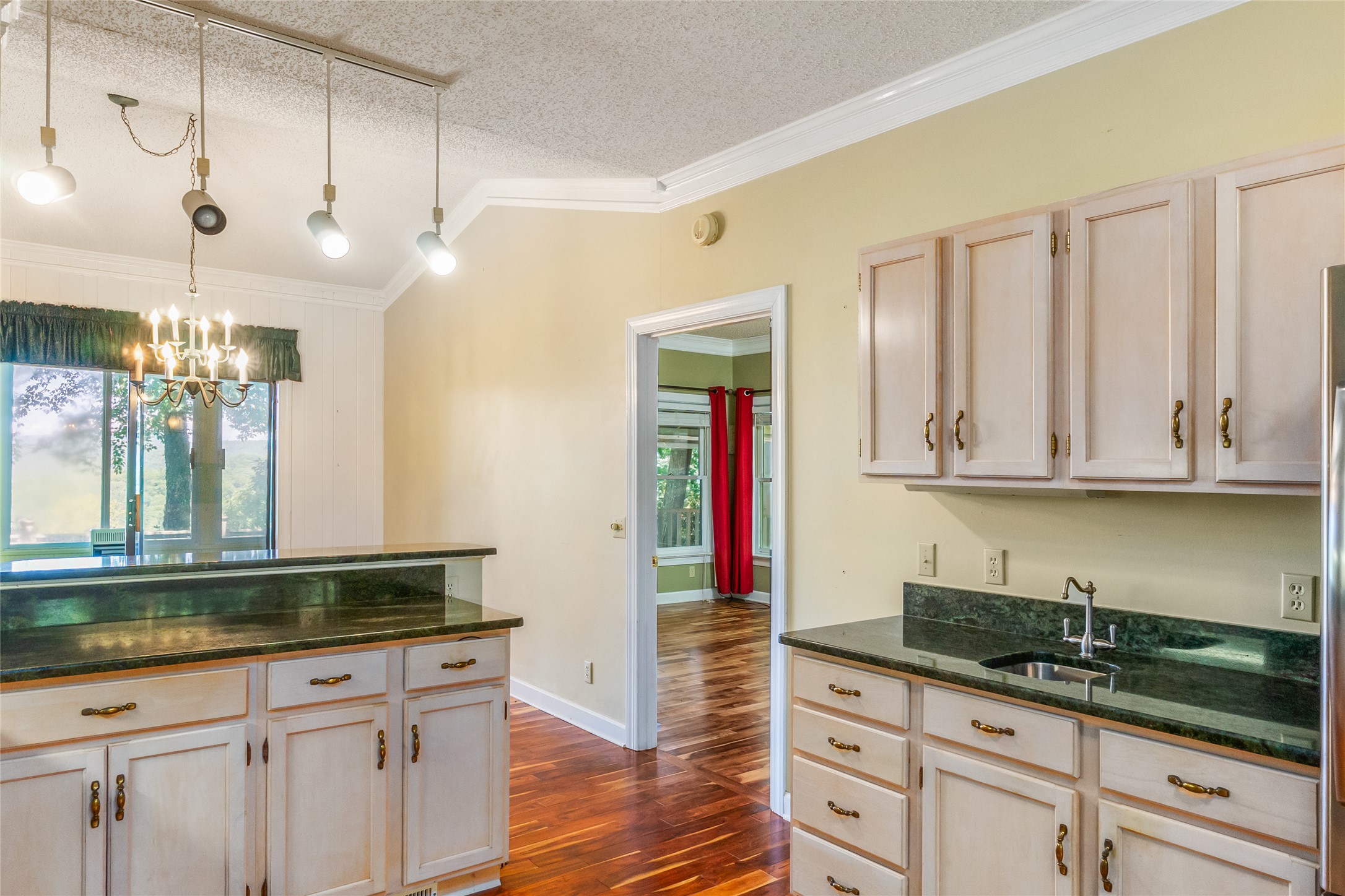 229 Lucerne Drive
