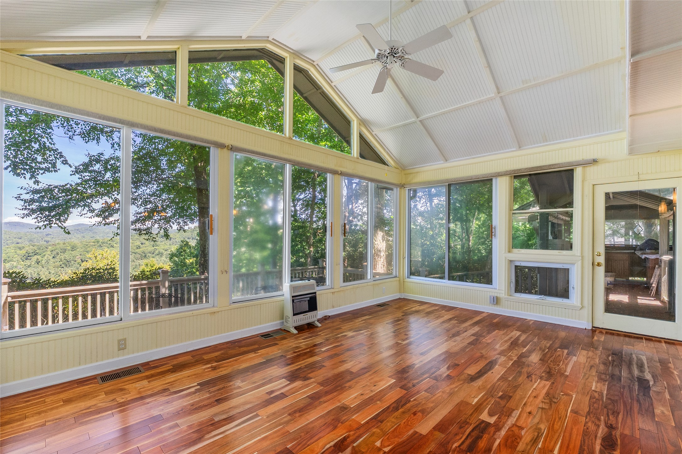 229 Lucerne Drive