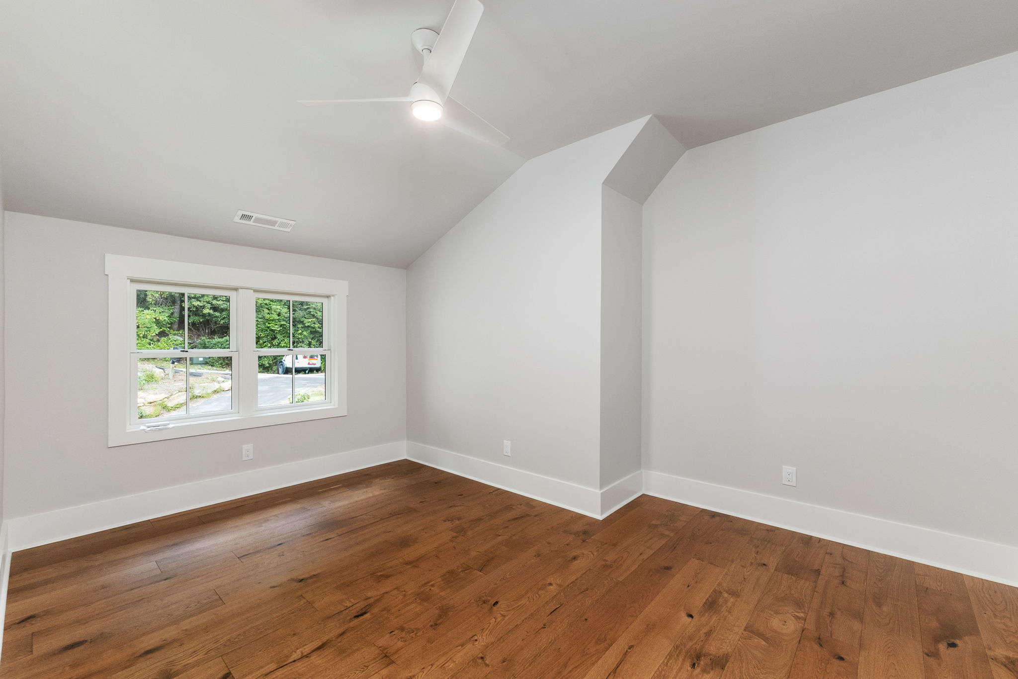 523 Broadview Drive