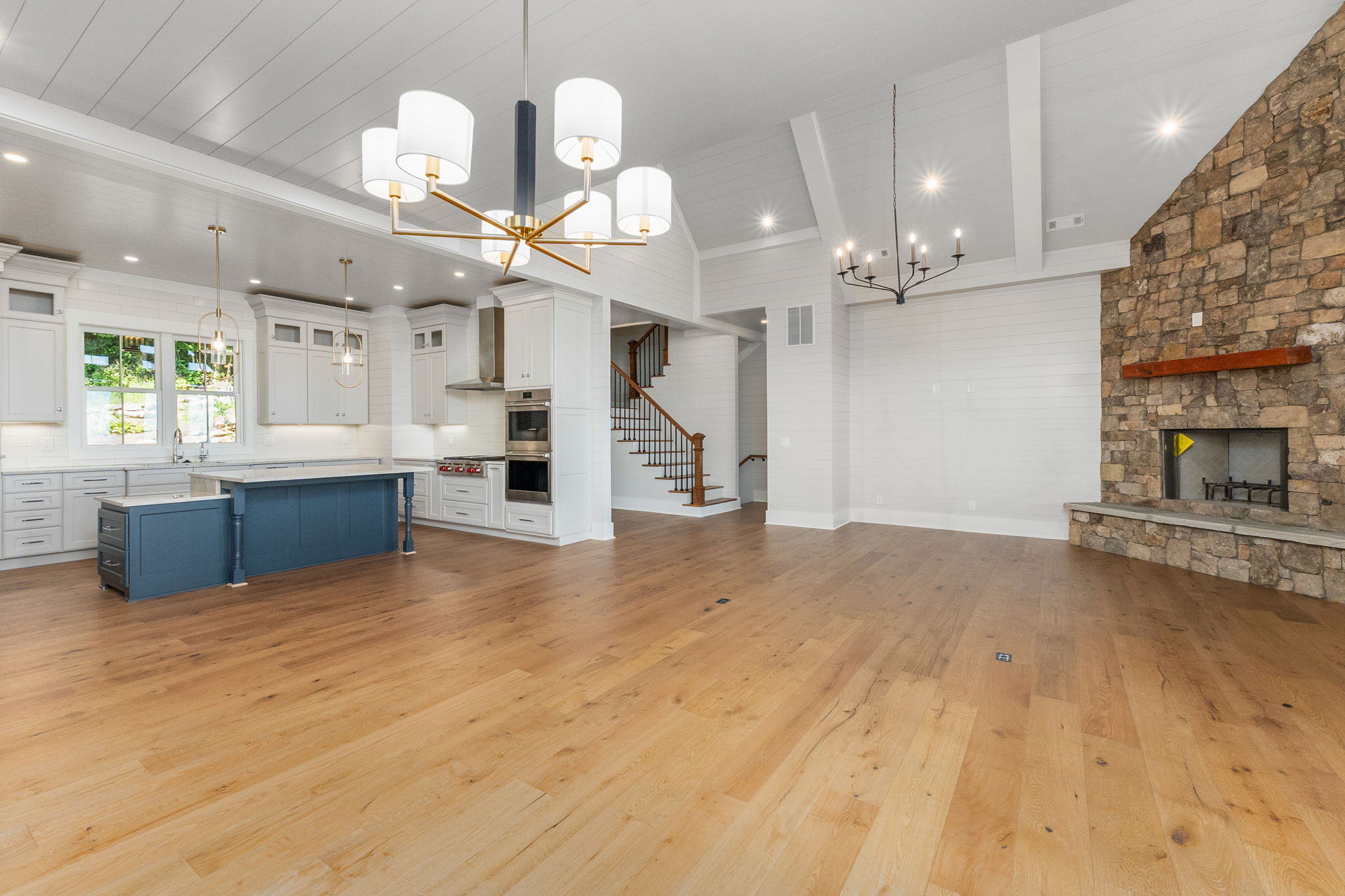 523 Broadview Drive