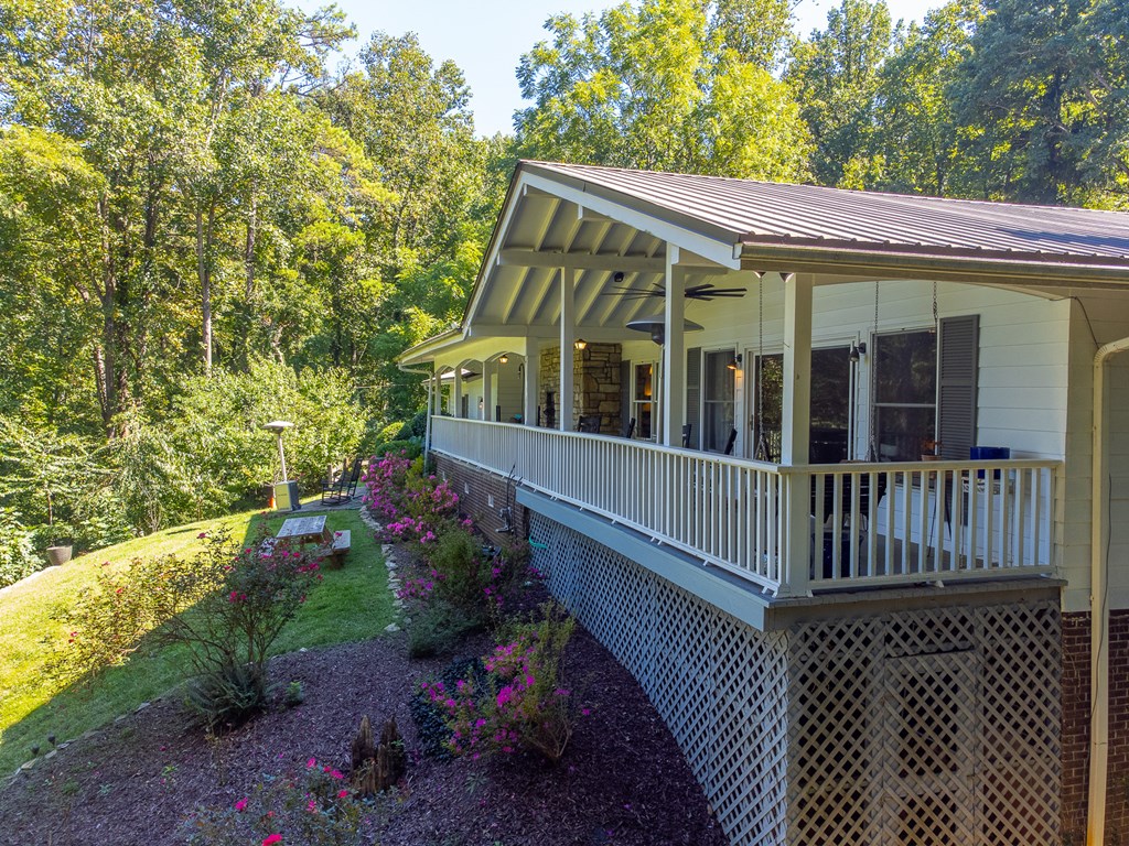 603 Hemlock Hills Dr