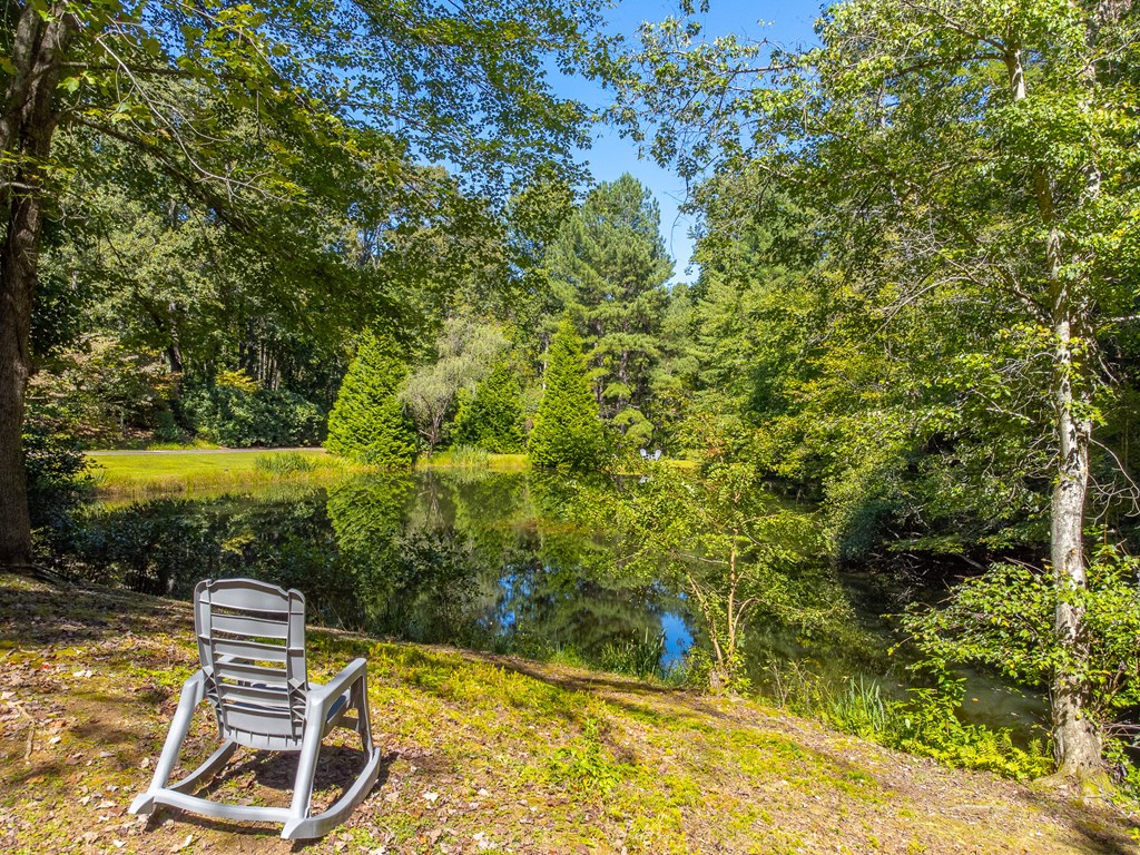 603 Hemlock Hills Dr