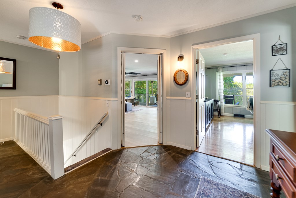 603 Hemlock Hills Dr