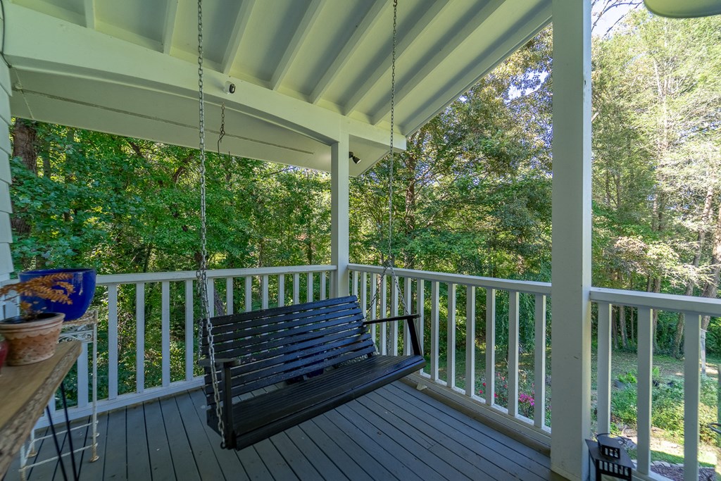 603 Hemlock Hills Dr