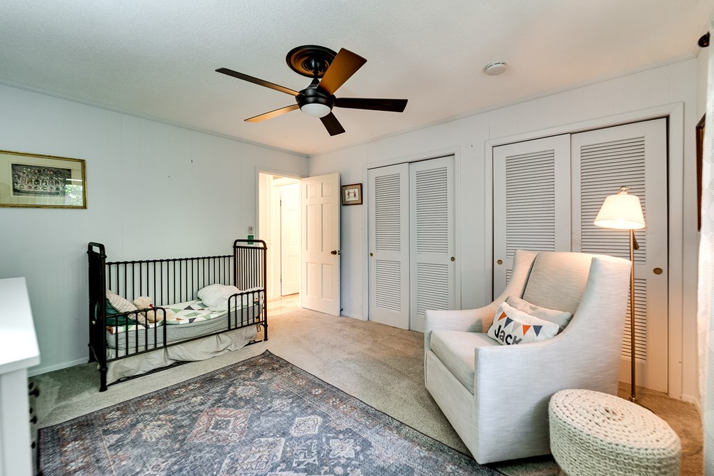 603 Hemlock Hills Dr