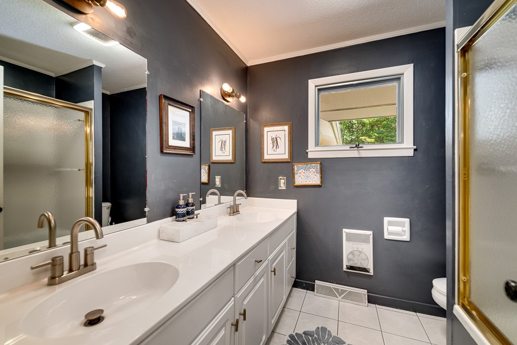 603 Hemlock Hills Dr