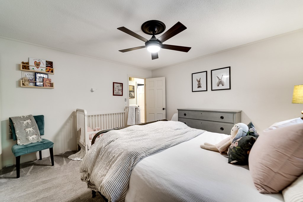 603 Hemlock Hills Dr