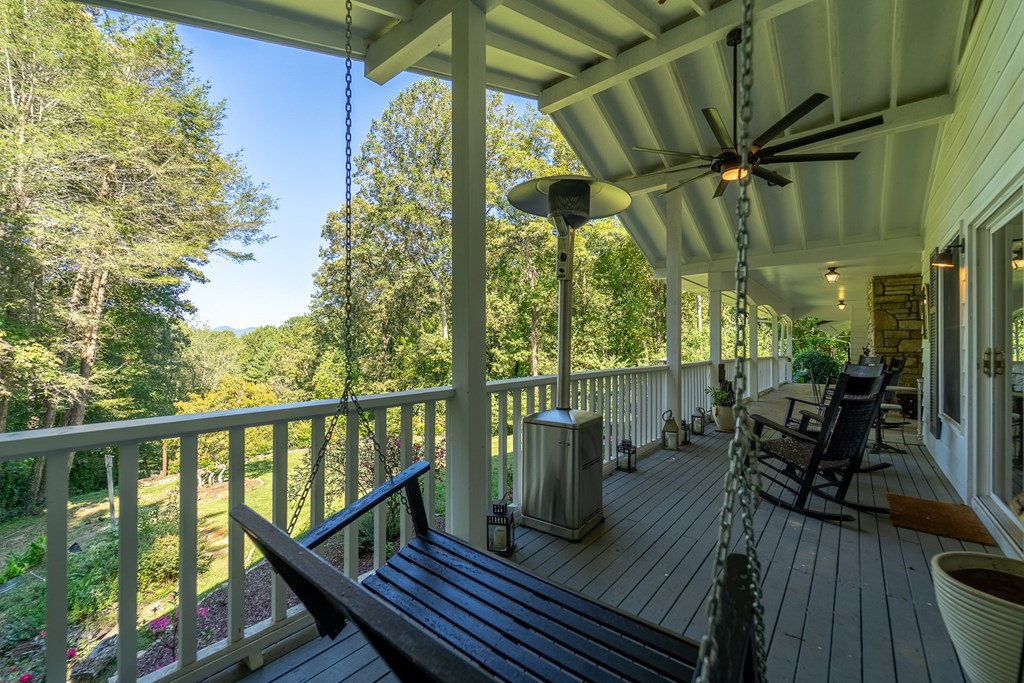 603 Hemlock Hills Dr