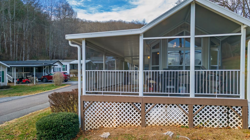 137 Country Woods Drive