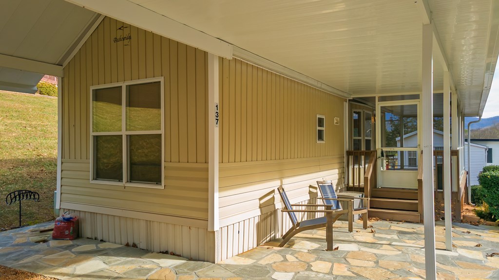 137 Country Woods Drive