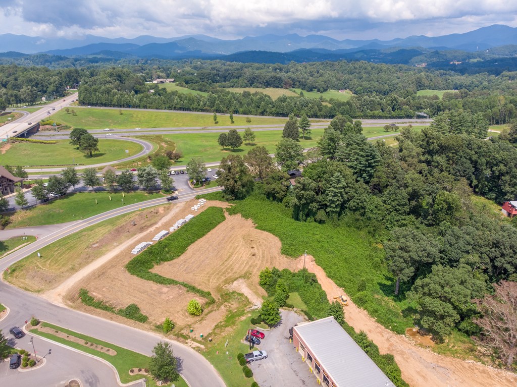 00 Sawmill Village Lane