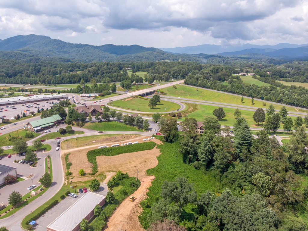 00 Sawmill Village Lane