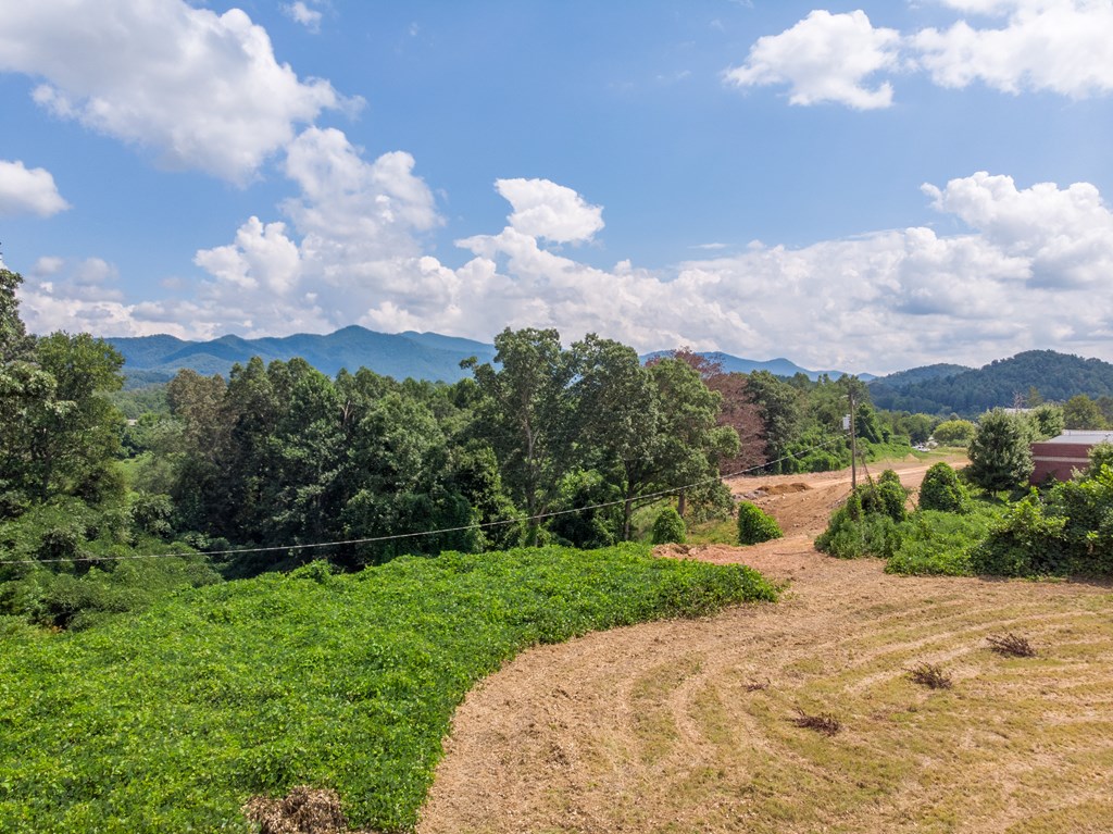 00 Sawmill Village Lane