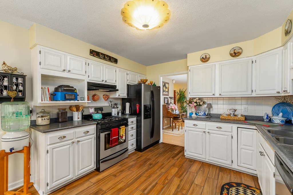 103 Pleasant Hill Dr