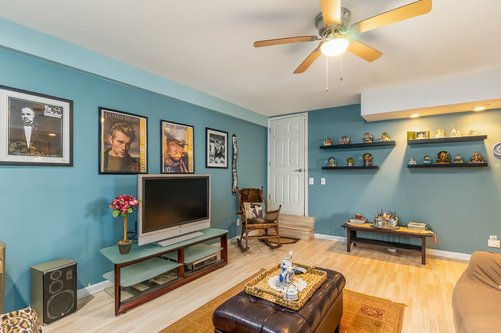 103 Pleasant Hill Dr