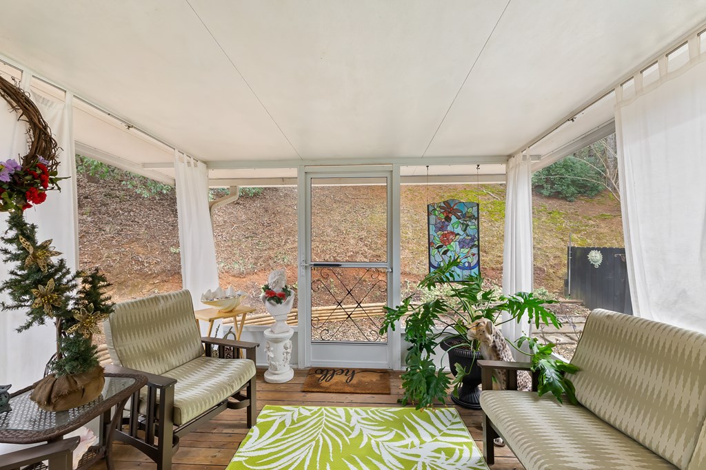 103 Pleasant Hill Dr