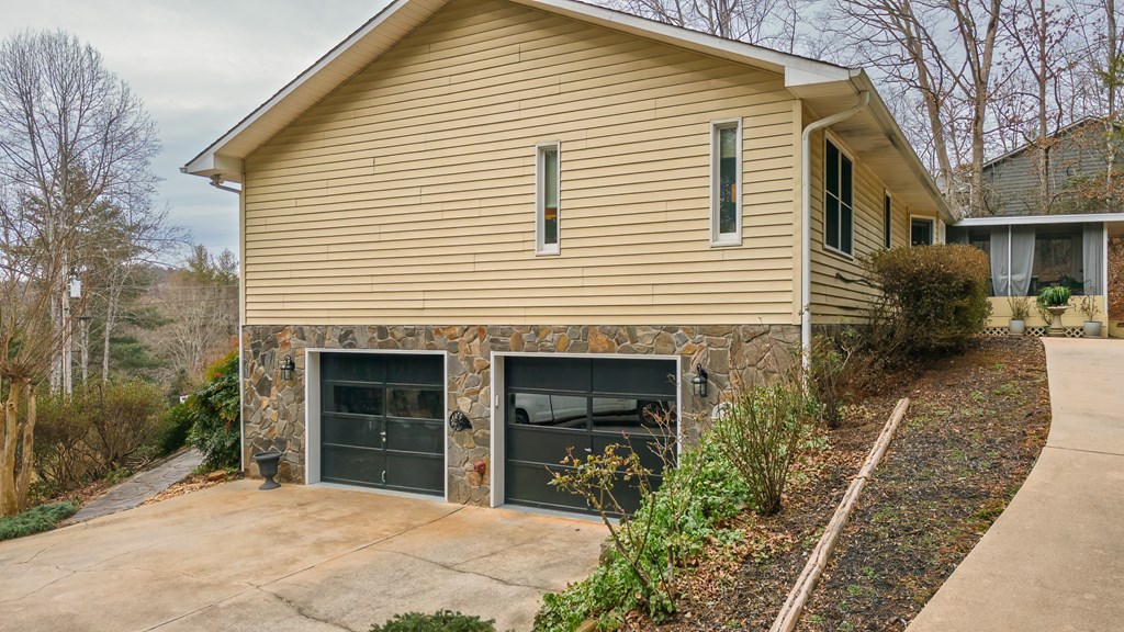 103 Pleasant Hill Dr