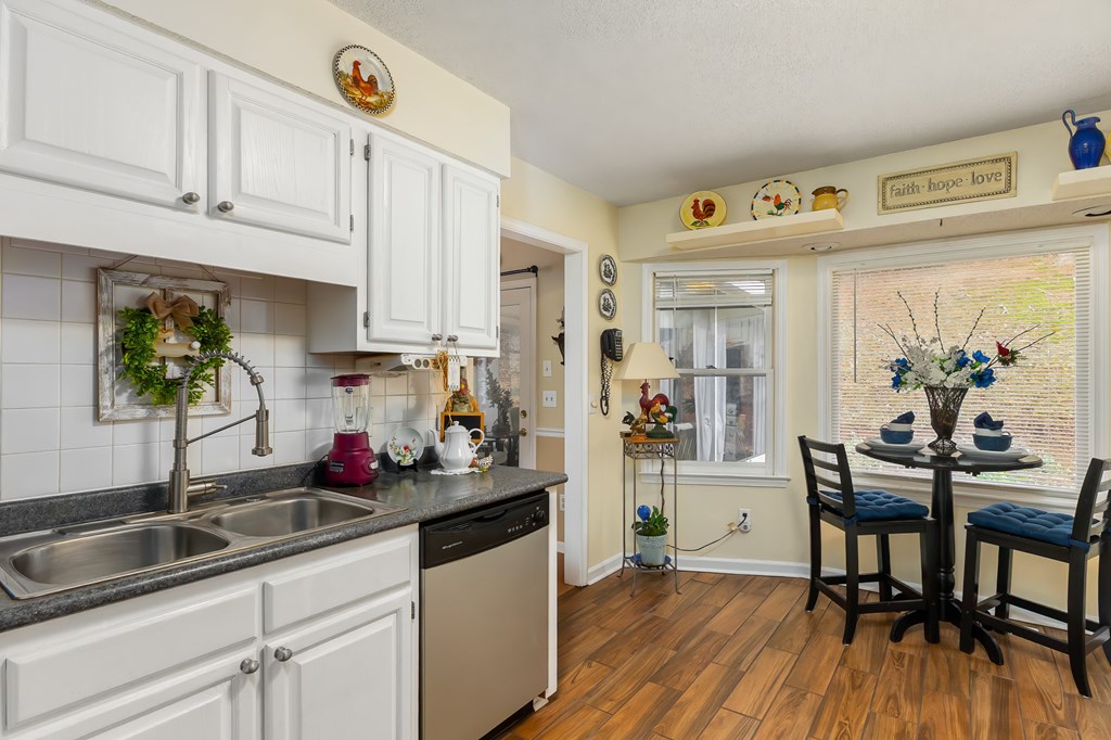 103 Pleasant Hill Dr