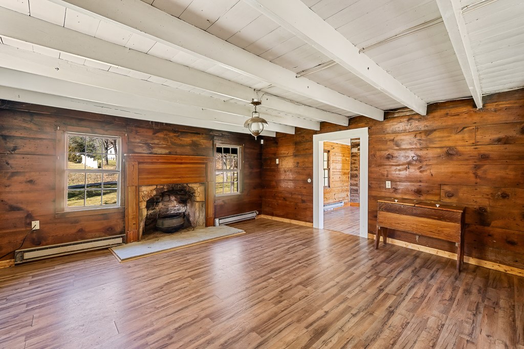 787 Rickman Creek Rd