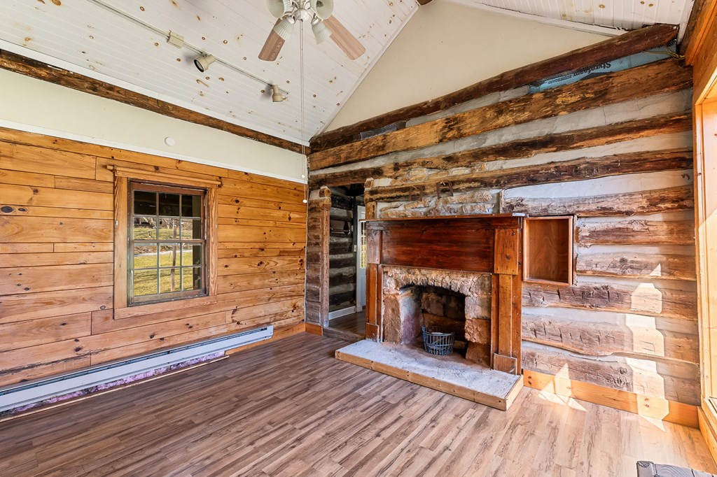 787 Rickman Creek Rd