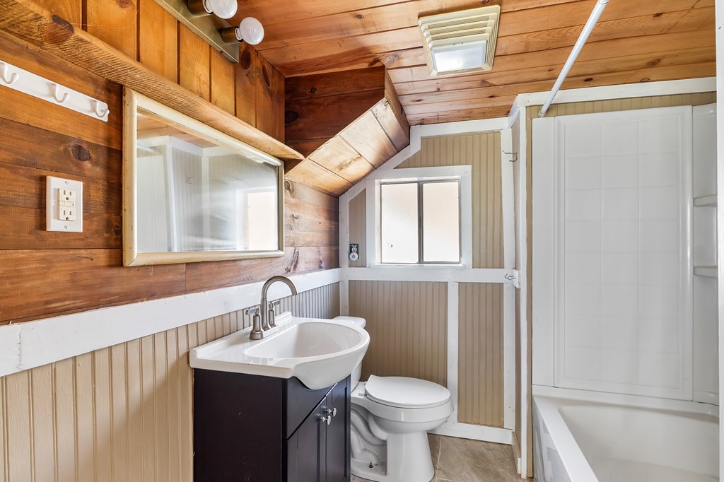 787 Rickman Creek Rd