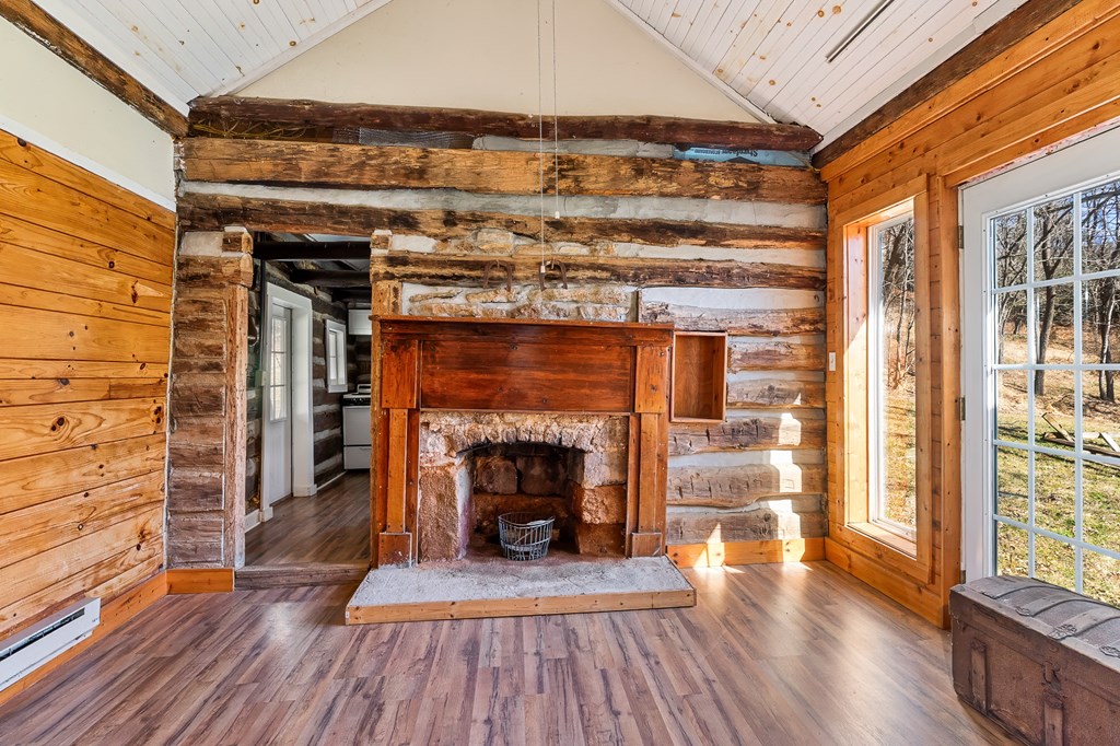 787 Rickman Creek Rd