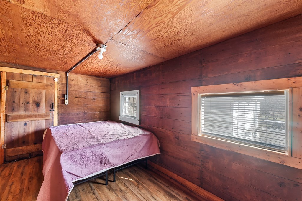 787 Rickman Creek Rd