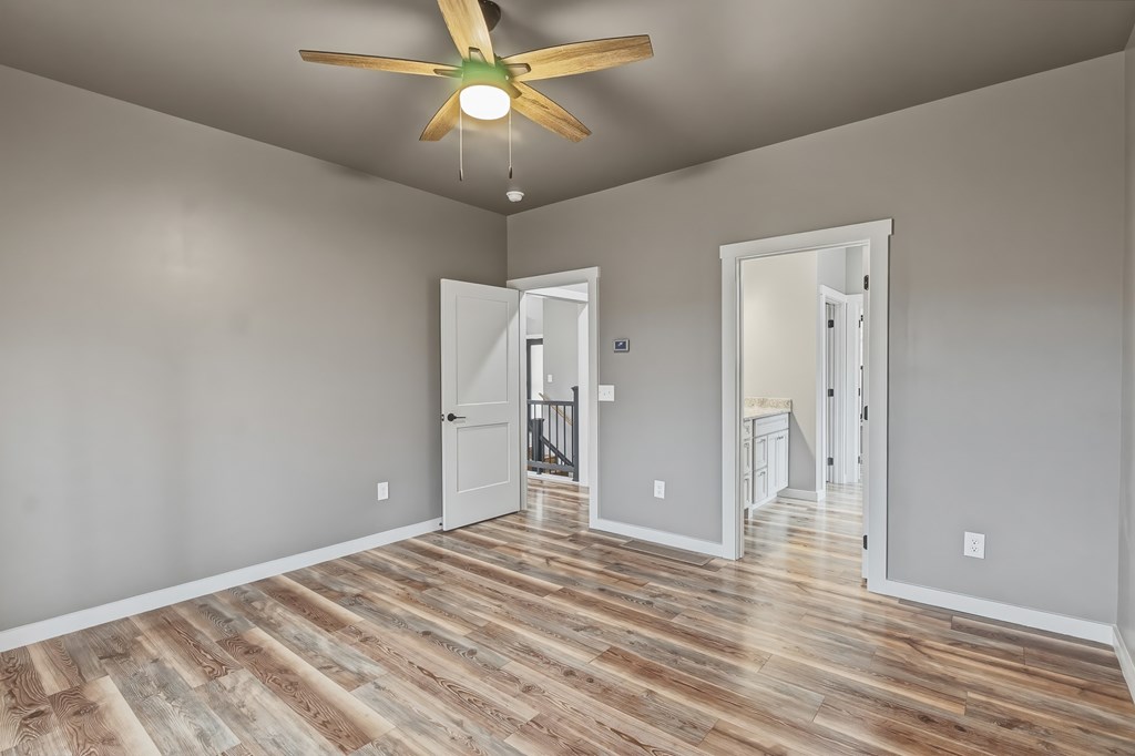 960 Woods Mountain Trl