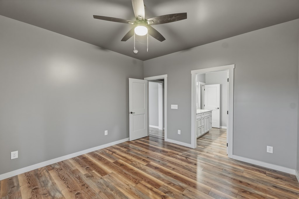 960 Woods Mountain Trl