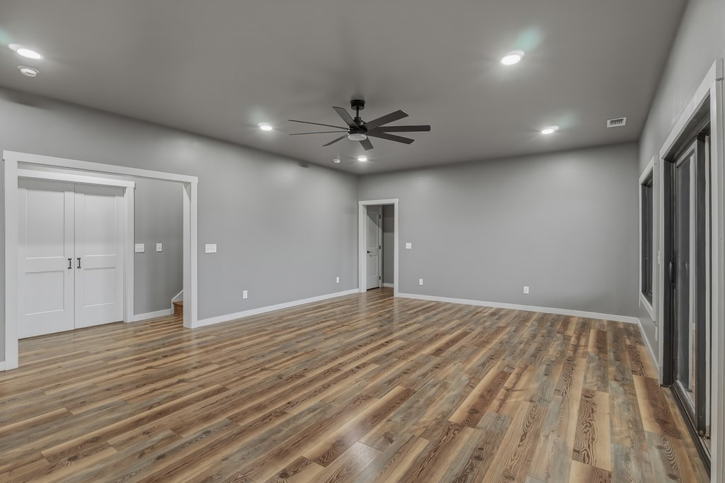 960 Woods Mountain Trl