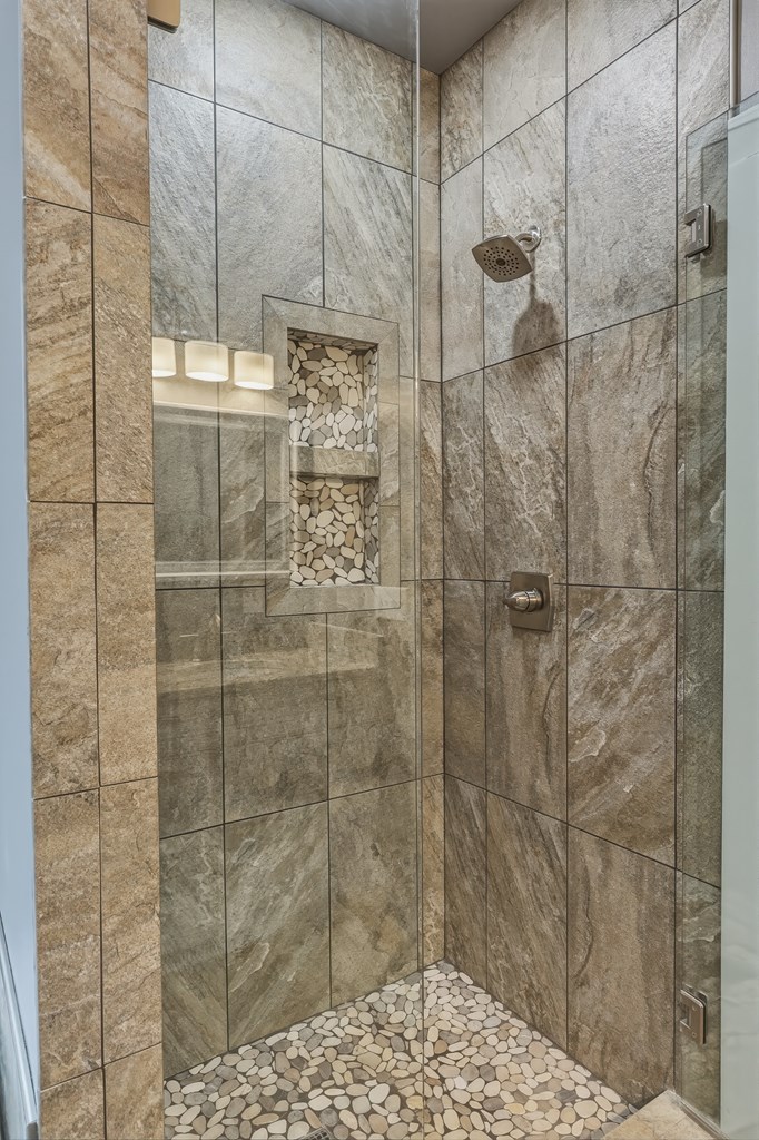 960 Woods Mountain Trl