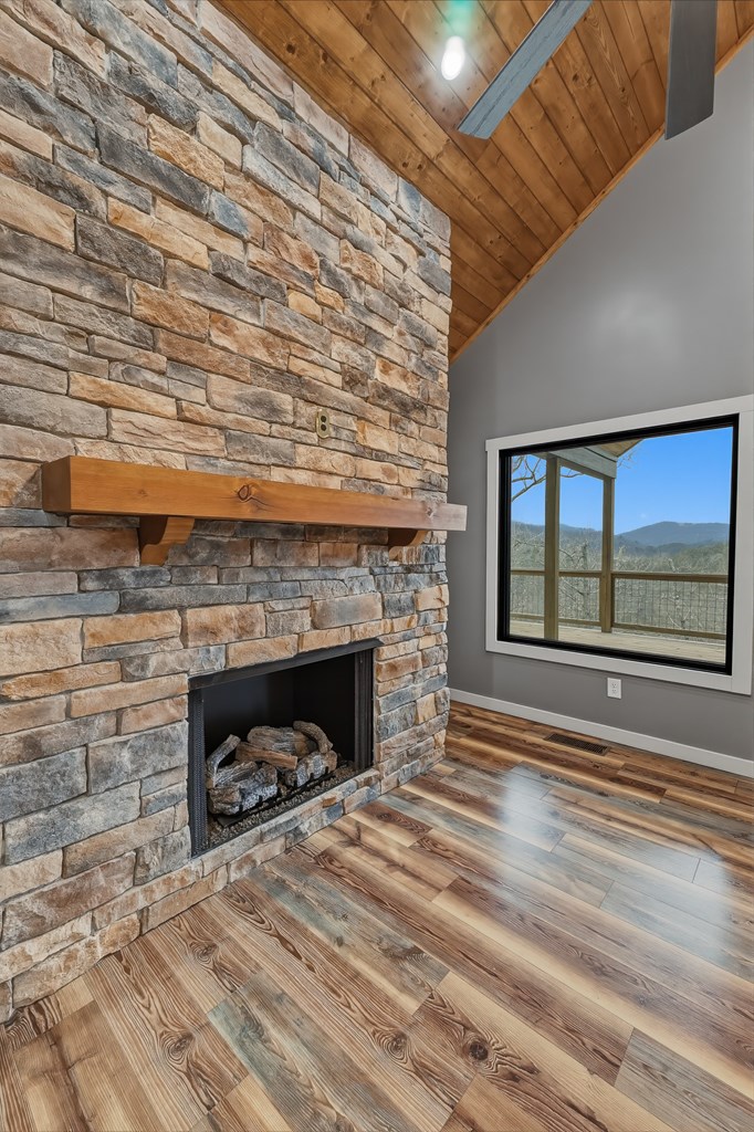 960 Woods Mountain Trl