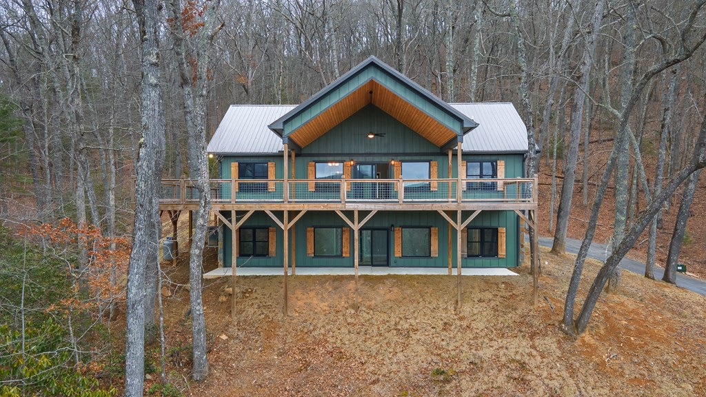 960 Woods Mountain Trl