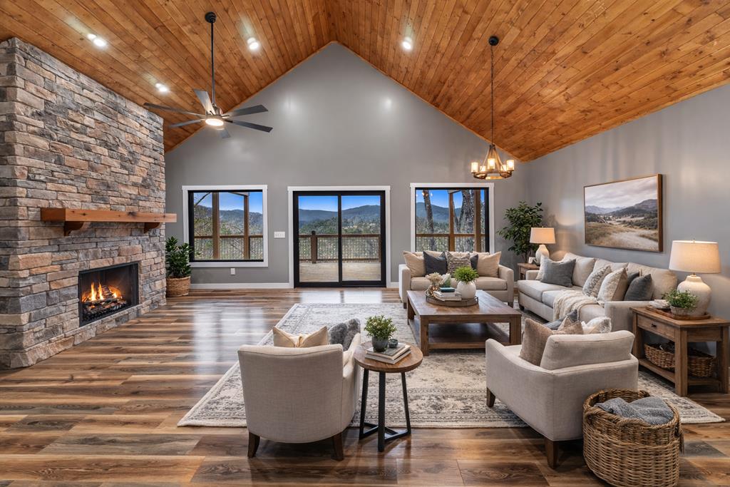 960 Woods Mountain Trl