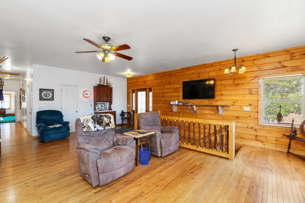 159 Kings Cove Rd.