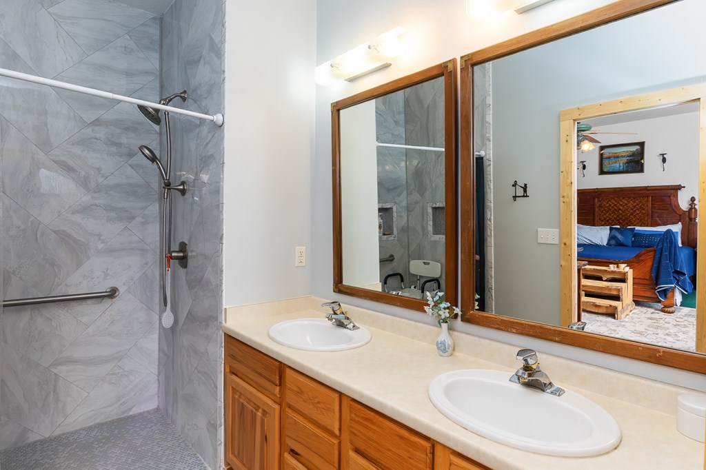 159 Kings Cove Rd.