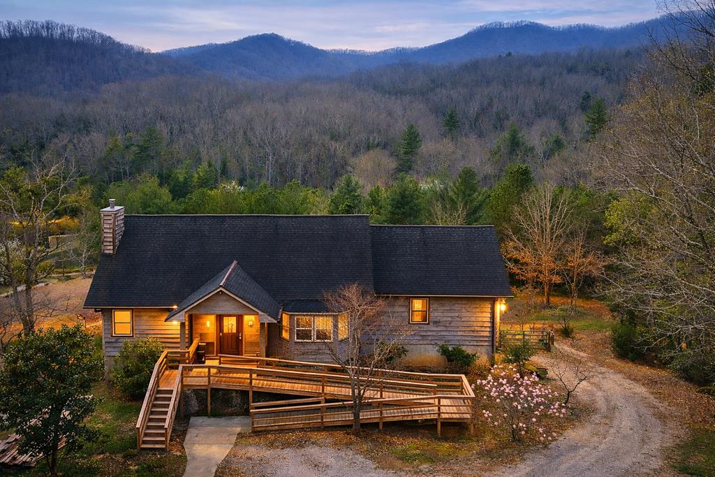 159 Kings Cove Rd.