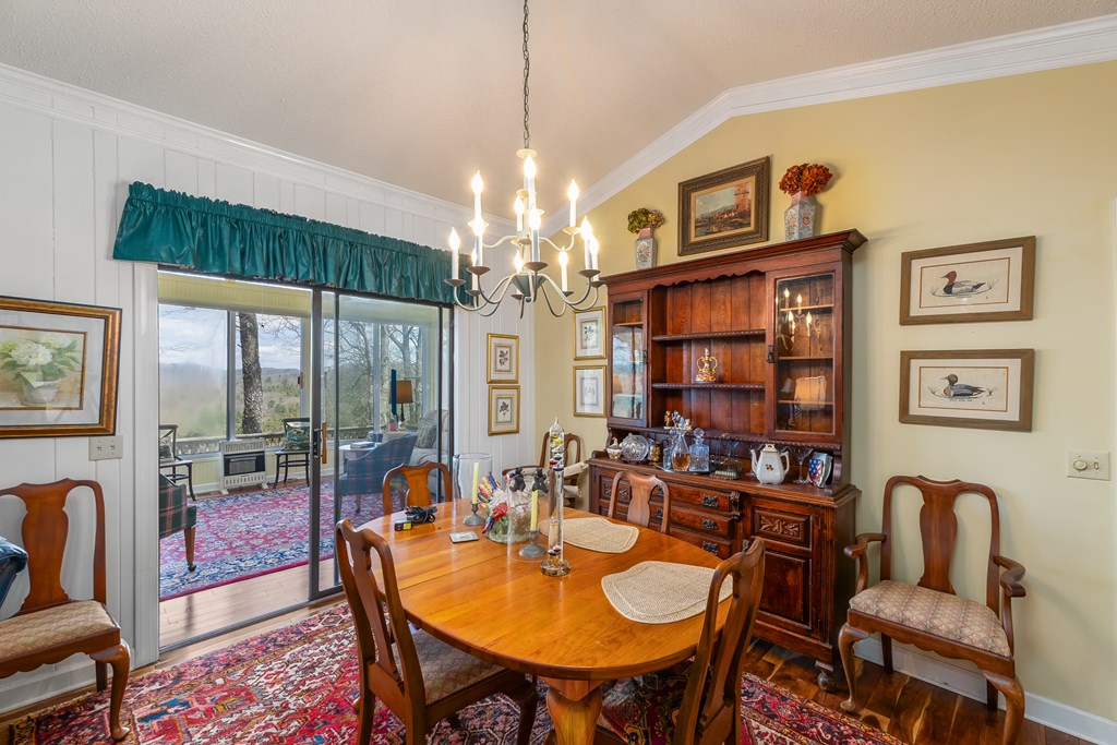 229 LUCERNE DR