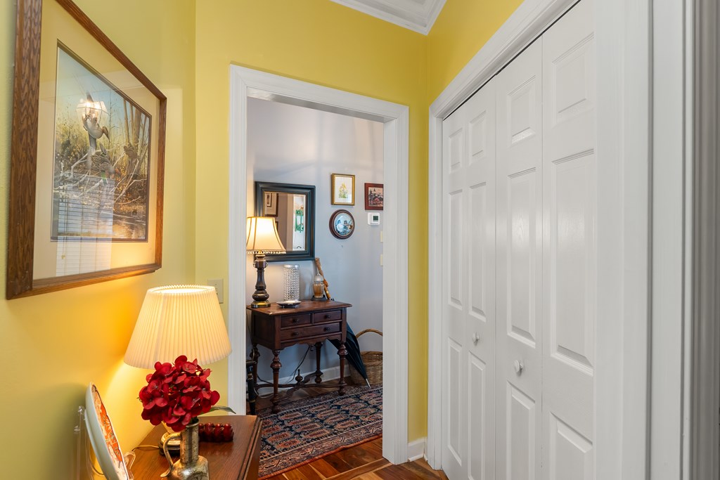 229 LUCERNE DR