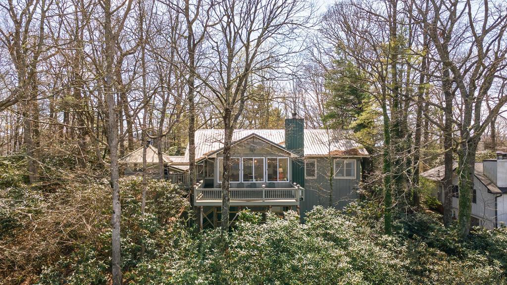 229 LUCERNE DR