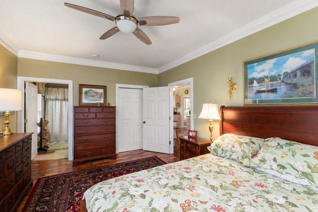 229 LUCERNE DR