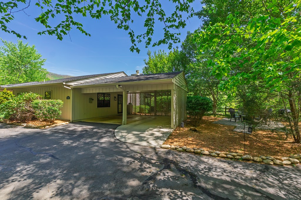 514C Oak Creek Rd