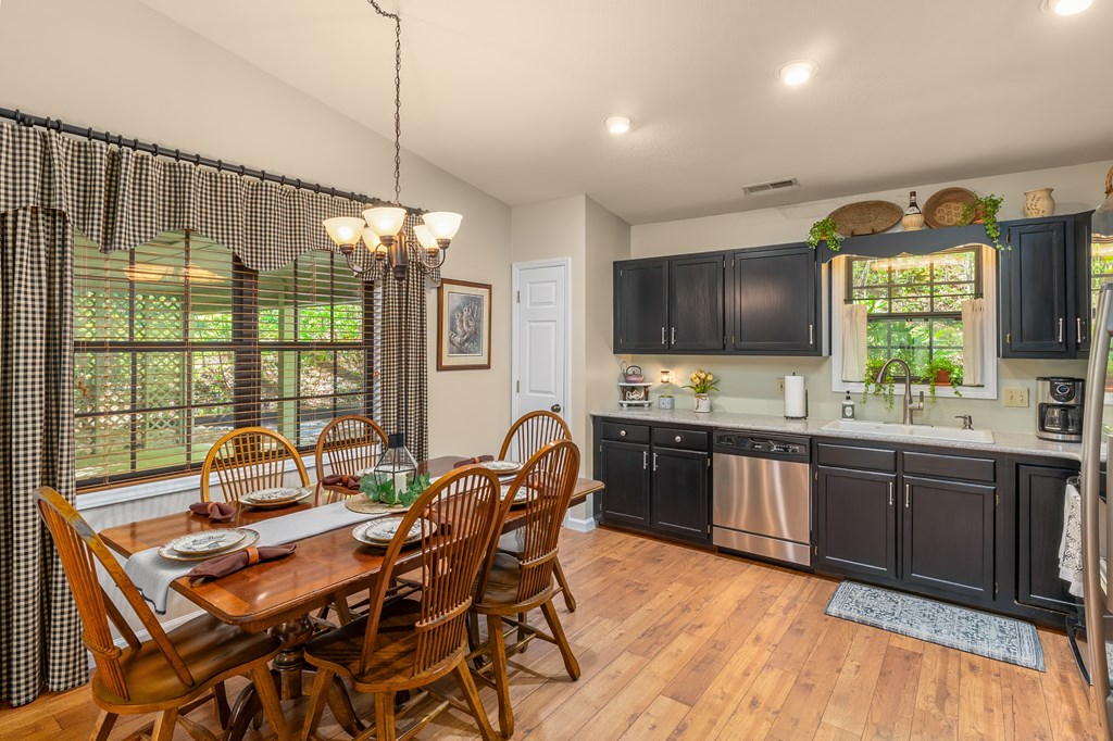 514C Oak Creek Rd