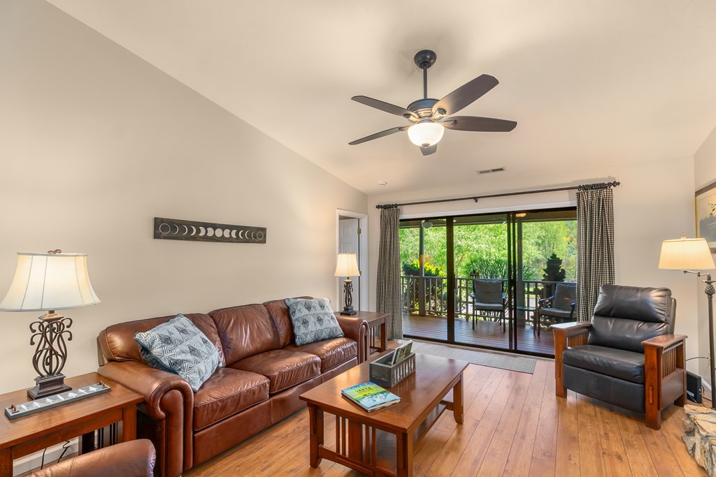 514C Oak Creek Rd