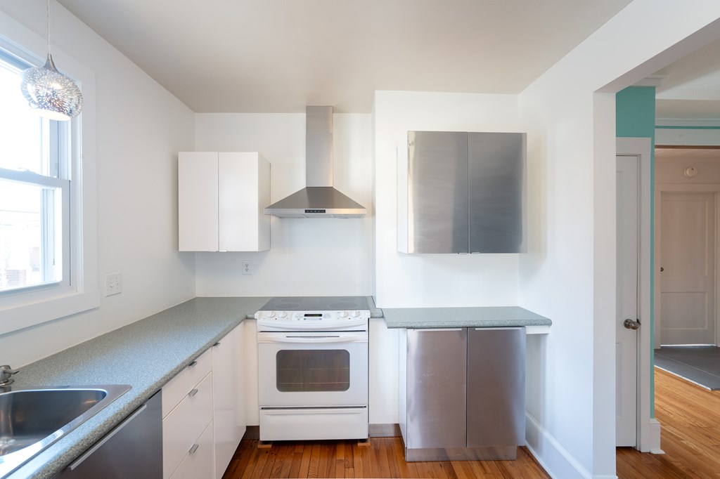 347 W MAIN ST