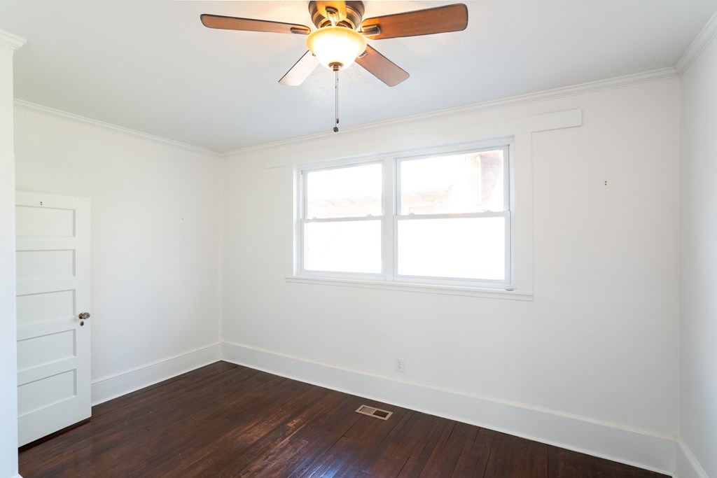 347 W MAIN ST